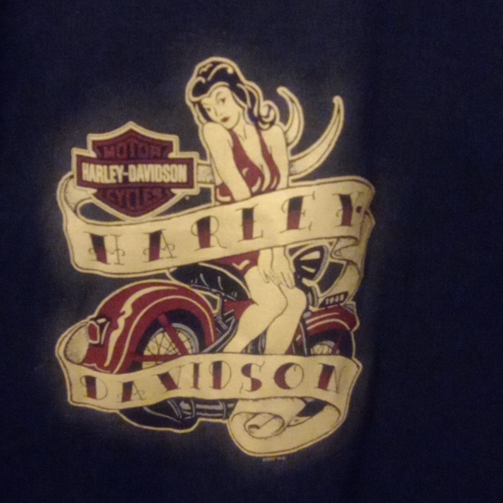Harley-Davidson Black Tee with Vintage Motorcycle Art